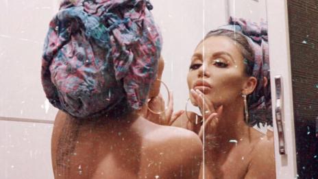 Моника Валериева се похвали с годежен пръстен