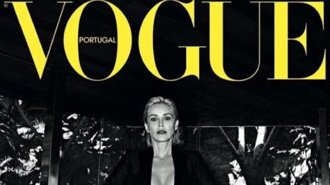 На 61 Шарън възроди топлес Първичен инстинкт