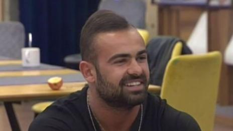 Ричи Фитнеса и Лора Караджова се изложиха във VIP Brother