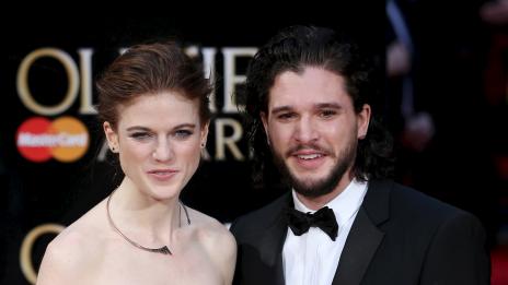 Ще има ли сватба? Слухове пращат Джон Сноу пред олтара