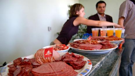 Колбасите могат да ни разболеят от астма