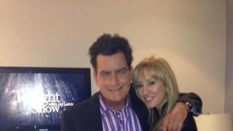 Порно звезда си изкара ограничителна заповед срещу Чарли Шийн