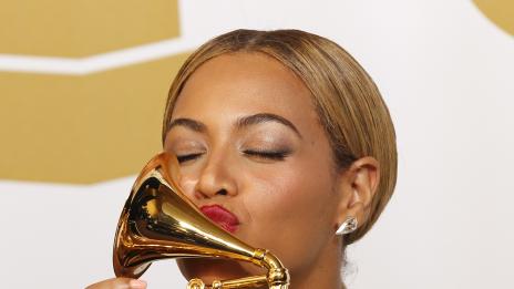 Първородните дъщери с по-голям шанс да успеят в живота