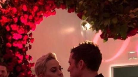 Кейти Пери се сгоди