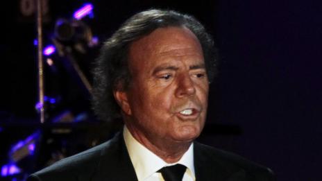 След тест за бащинство: Хулио Иглесиас се сдоби със син на 41 години