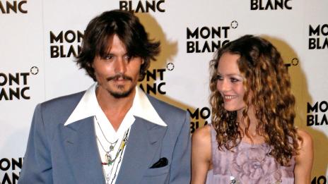 Джони Деп си иска Ванеса обратно