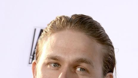 Защо Чарли Хънам се отказа да участва в „Петдесет нюанса сиво“