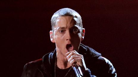 Еминем спечелил 1 млн. евро за ден