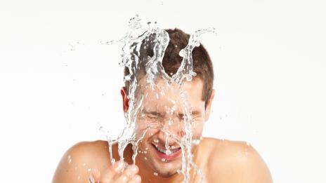 Как един мъж трябва да се грижи за кожата си