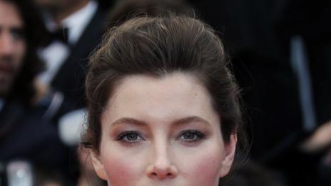 Джесика Бийл пуска своя марка аксесоари