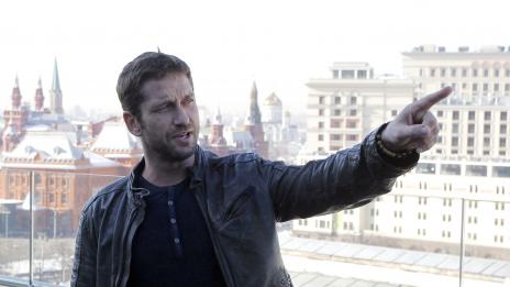 Джерард Бътлър си охлаждал слабините с лед