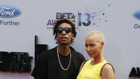 Амбър и Уиз празнуват сватбата си този уикенд