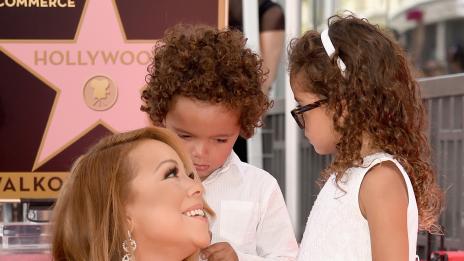 Кои знаменитости се радват на близнаци