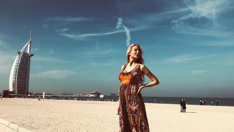 Антония Батинкова на почивка в Дубай в 9-ия месец, стари ли са снимките?