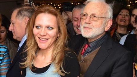 Баща на 83: Ицко Финци се радва на момиче