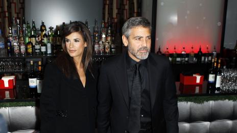 Елизабета свали телевизионен актьор