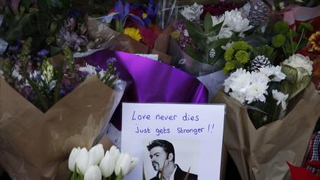 Мъжът до покойния Джордж Майкъл: Той се самоуби