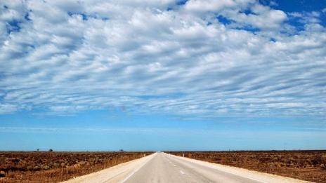 Най-дългият прав път в света