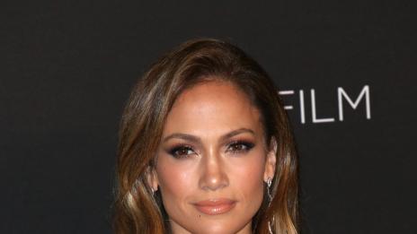 Джей Ло: Ниското ми самоуважение проваля всяка моя връзка