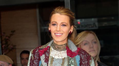 Блейк Лайвли показа гардероб за чудо и приказ