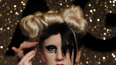 Гага можела да бъде и секси! (снимка)