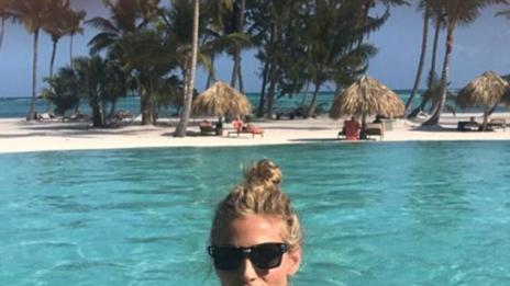 Елза Патаки: Бикини сексапил!