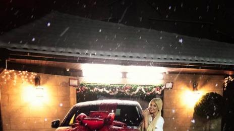 Гущеров подари джип на плеймейтката Светлана