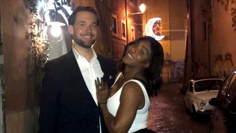 Серина Уилямс показа диамантения си годежен пръстен