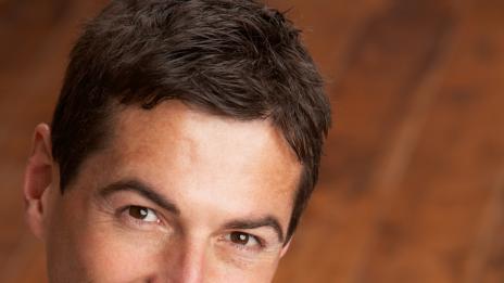 Хормонът на кърменето е важен и за мъжете