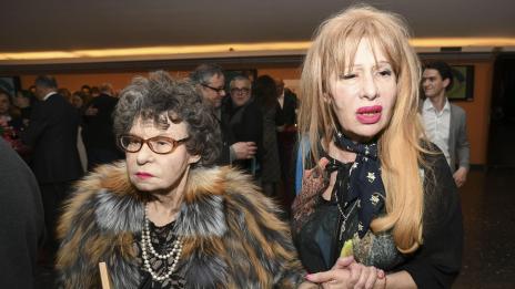 Вместо за рожден ден, Стоянка Мутафова се готви за съд