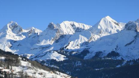 Зимни курорти за неустоимо ски изживяване