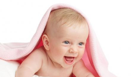 Бебетата могат да четат по устните