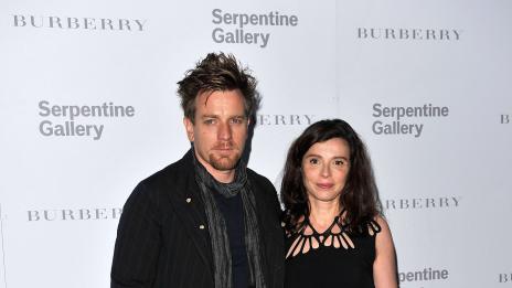 Юън Макгрегър татко на четвърта дъщеря?!