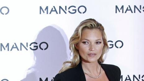 Кейт Мос ще подновява брачния си обет