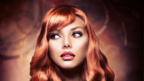 Връзвайте косата в офиса и забравете за червения цвят