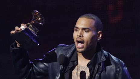 Обвиниха Крис Браун – откраднал телефон