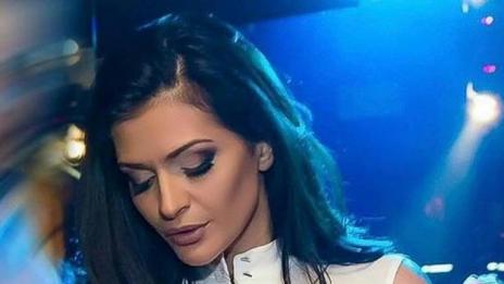 Папараци: Преслава е бременна в третия месец?