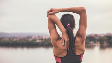 3 упражнения, които топят мазнините по гърба