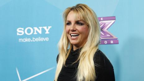 Бритни пише роман и е на път да изхвърчи от  X Factor