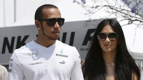 Никол Шерцингер: С Люис сме само приятели