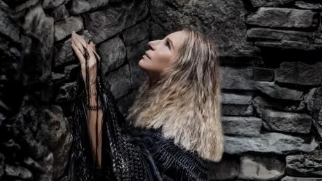 Барбара Стрейзънд с песен срещу Доналд Тръмп