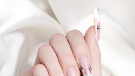 Естетсвени дълги  и красиви нокти