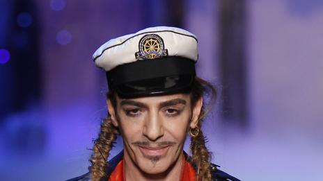 Крадци опустошиха дома на Джон Галиано