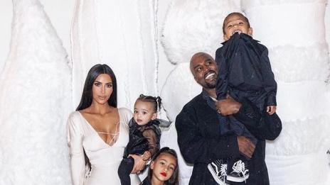 Ким обзаведе бебетата с дамски чанти на Louis Vuitton