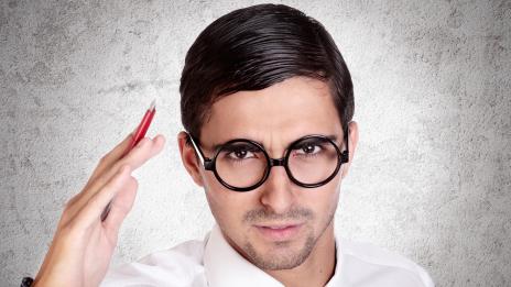 Как да се справите с пасивно-агресивния служител