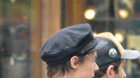 Хари Стайлс най-накрая показа новата си прическа