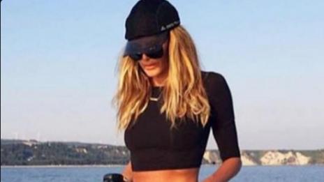 Ел Макферсън се похвали с тяло