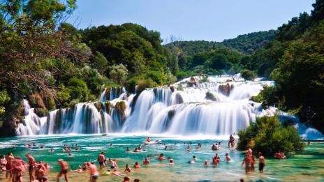 Релакс през уикенда край водите на Крка