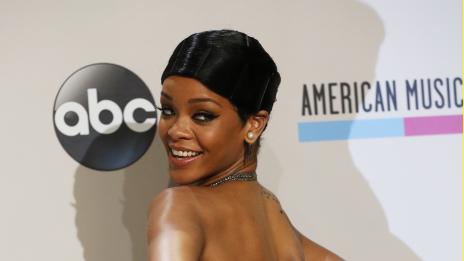 Риана мечтае да има по-голямо дупе