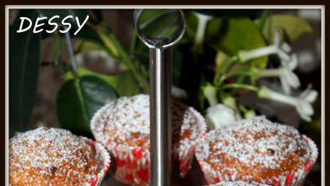 Как да приготвим: Медени кексчета с ябълки и бисквити